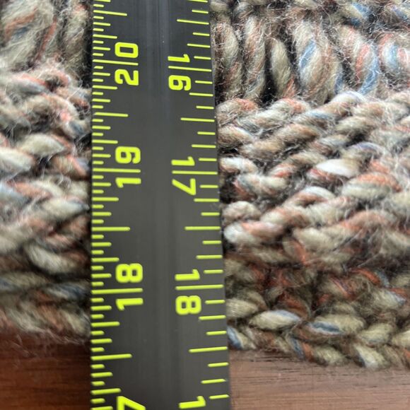 World Market Womens Infinity Scarf Green Cable Knit Warm Cozy Circle Wrap Chunky - Picture 9 of 9